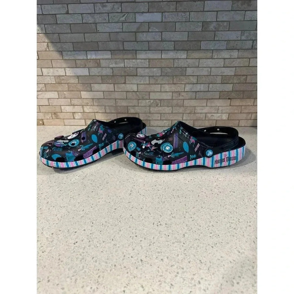 Haunted Mansion Disney Parks Crocs Glow in Dark men’s 12 #36 - Picture 2 of 5